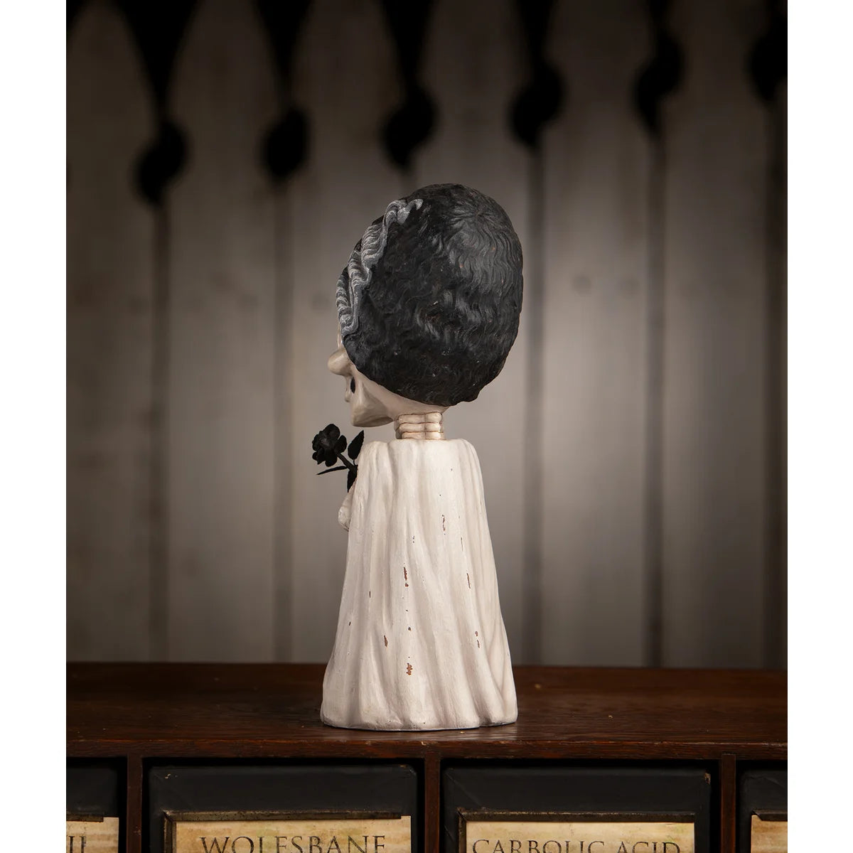 Shelley Skelly – Gothic Bride Skeleton Figurine by Bethany Lowe